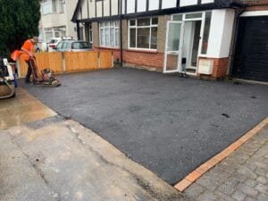 driveway surfacing near me in Surrey, Berkshire & Hampshire